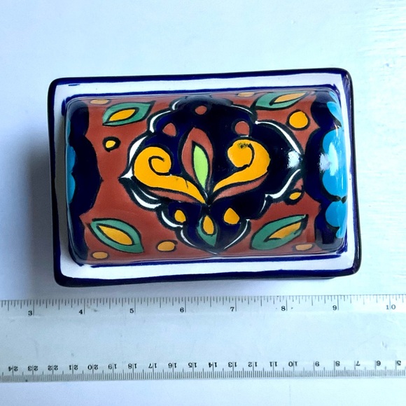 Vintage Talavera Mexico Trinket Box - High Glaze Ceramic - Picture 8 of 8